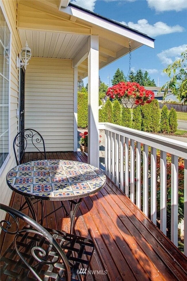 Photo - Modern Updated Detail and Designed 3bd 2.5bath Everett Home!