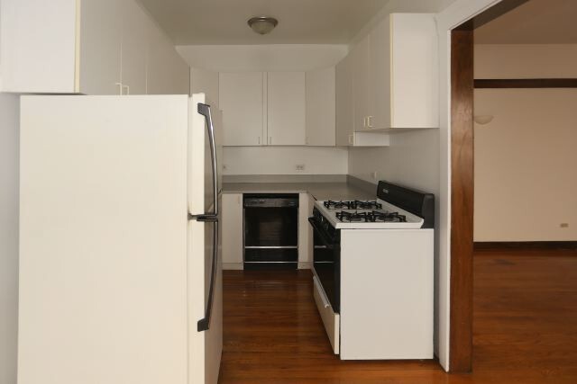 Photo - 824 W Waveland Ave Unit 50