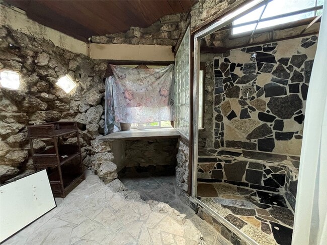 Building Photo - 4920 W 34th St