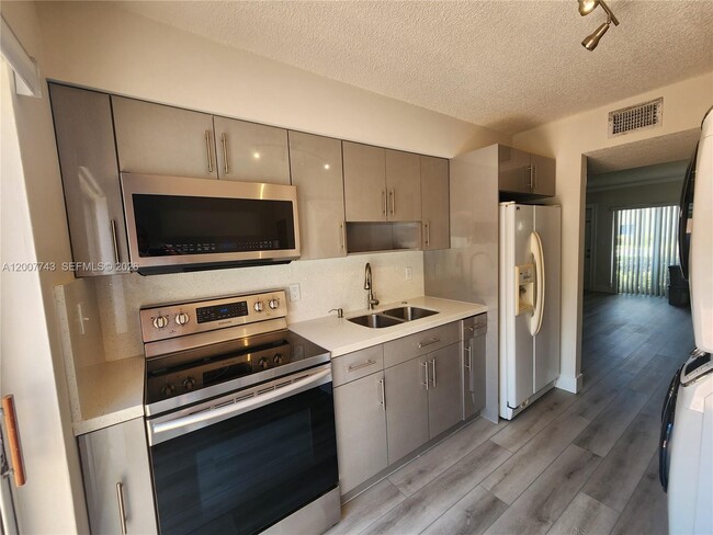 Photo - 15250 SW 80th St Unit 4