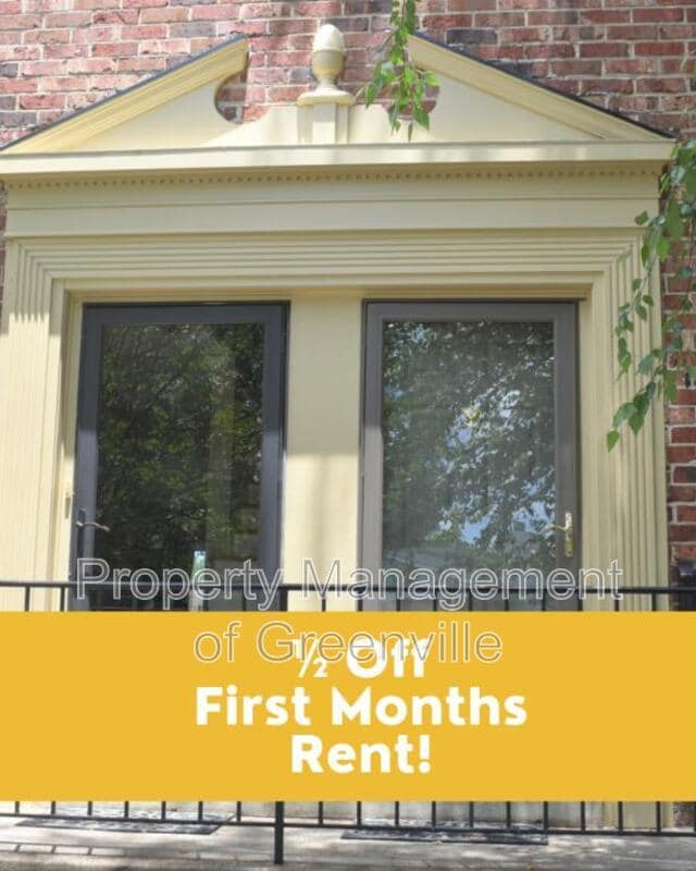 Building Photo - 2530 E North St Unit 1B