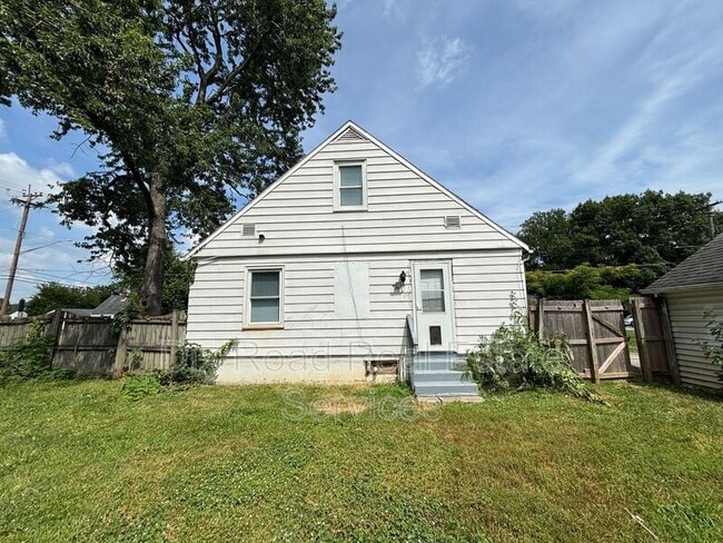 Photo - 1110 Ellen Dr