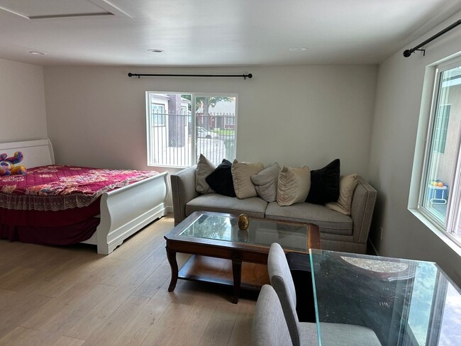 For Rent – Cozy 1-Bedroom Unit with Garage... - For Rent – Cozy 1-Bedroom Unit with Garage... Casa