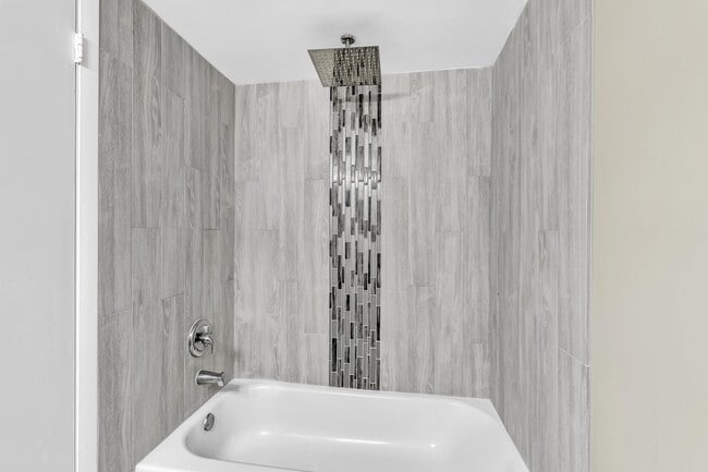 Photo - 2701 Riverside Dr Unit 303B