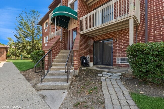 Photo - 940 N Lakeside Dr Condo Unit 1A