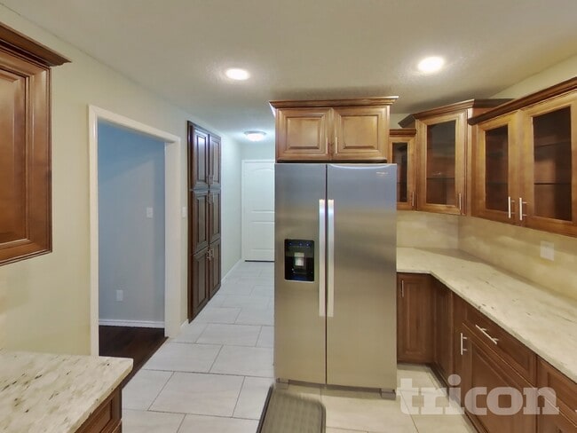 Photo - 3427 Waterview Trail