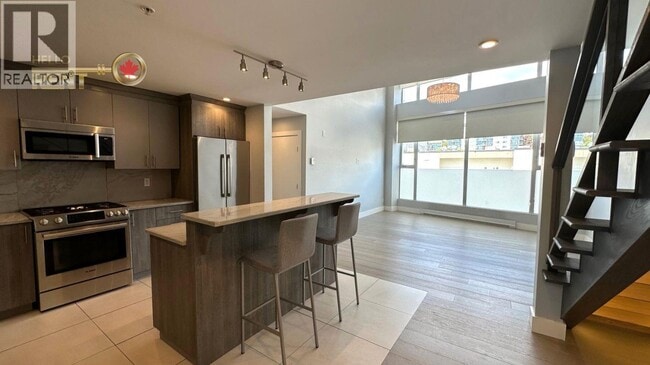 Photo - 1525 Bellevue Ave Unit 102