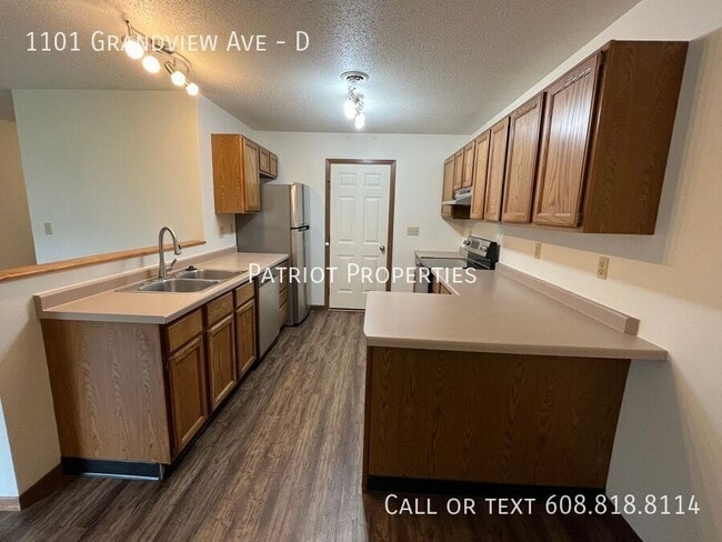 Photo - 1101 Grandview Ave Unidad D
