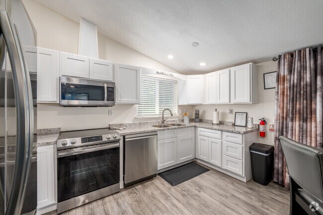 3BR, 2BA - 1,200SF - Kitchen
