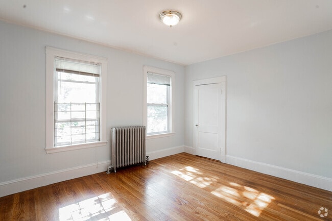 Building Photo - 1789 Commonwealth Ave Unit 3 Rental