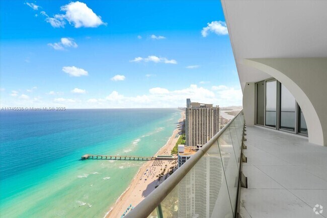 Building Photo - 16901 Collins Ave Unit 3905 Rental