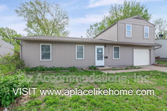 Photo - 14719 Bellaire Ave