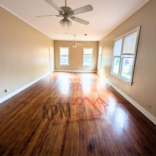 Photo - Charming  in Monroe's Garden District