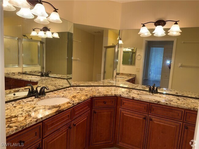 Building Photo - 14860 Crystal Cove Ct Unit 304 Rental