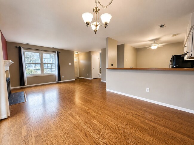 Photo - 46 Bark Hollow Ln