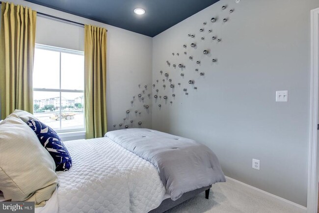 Photo - 2571 Hopton Ln