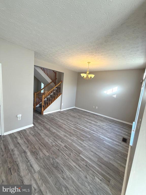 Photo - 141 Leeds Creek Cir