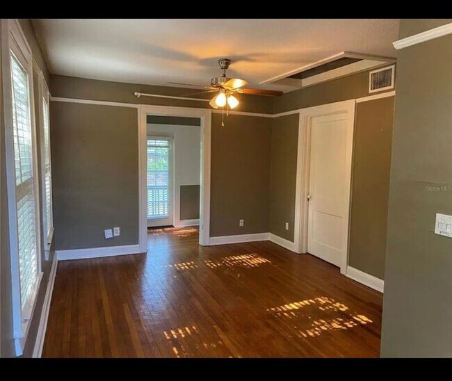 Photo - 813 E Concord St Unidad B