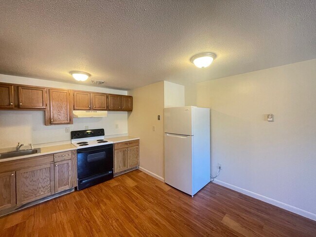 Photo - 173 Loudon Rd Unit Apartment 406