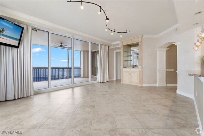 Building Photo - 2090 W First St Unit 2605 Rental