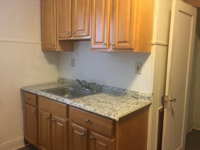 Photo - 1 Lincoln Blvd Unit 1