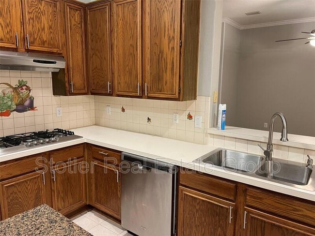 Photo - 829 Ash Grove Ln