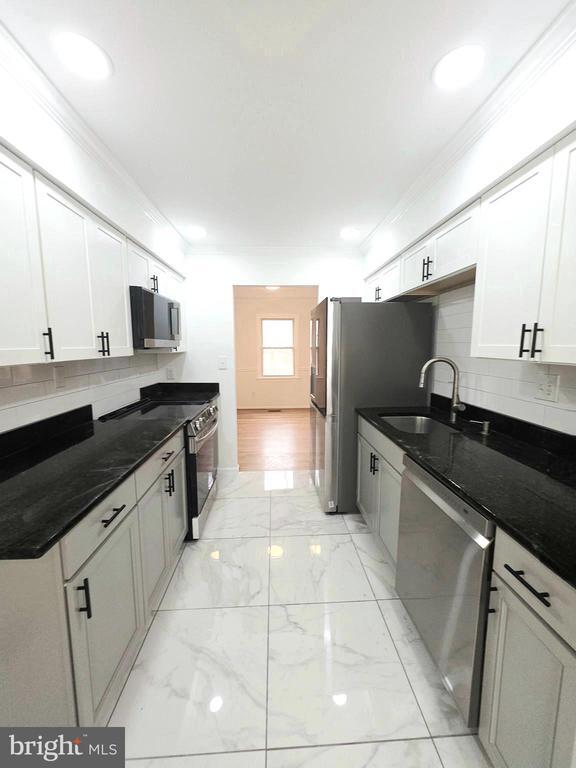 Photo - 12817 Lampton Ln