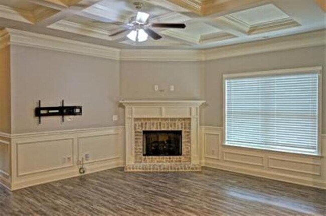 Photo - 7608 Graydon St