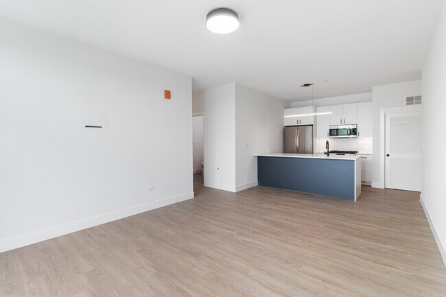 Photo - 3140 N Clybourn Ave