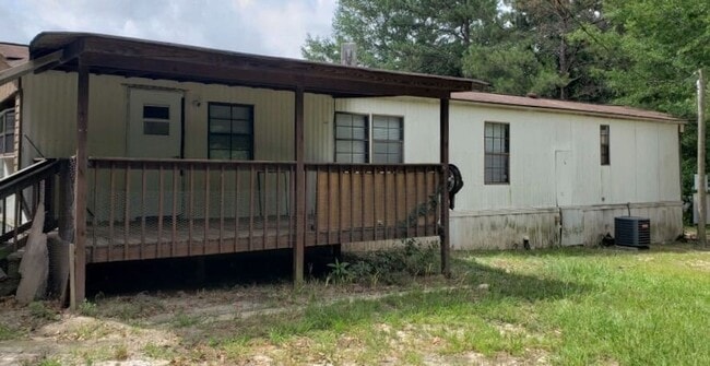 Building Photo - Rent this Affordable 2 Bedroom 1 Bathroom Mobile Home in Eastover!