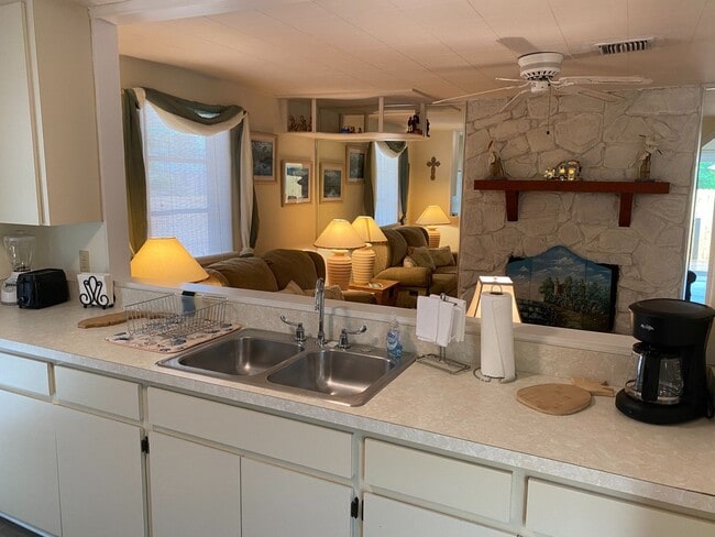 Photo - Nokomis Beachy Bungalow (Off Season)