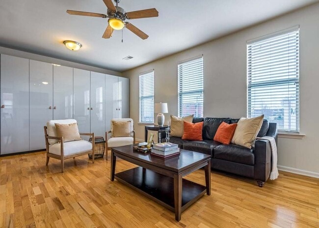 Photo - Gorgeous Downtown 2 Bedroom Condominium Unit 204