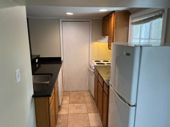 Photo - 1509 Robert St Unit 1509 B
