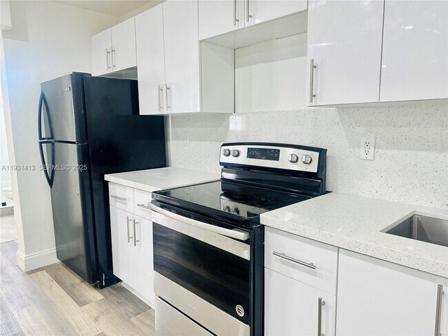 Photo - 1600 NW 7th Ct Unidad 105