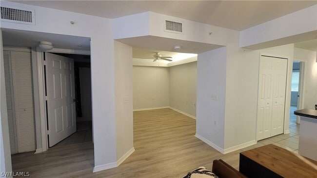 Photo - 25747 Lake Amelia Way Unidad 103