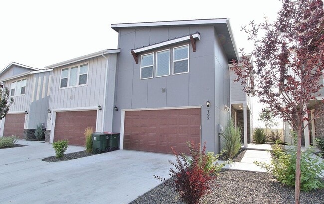 Modern townhouse in a Cozy Community. 50% ... - Modern townhouse in a Cozy Community. 50% ...