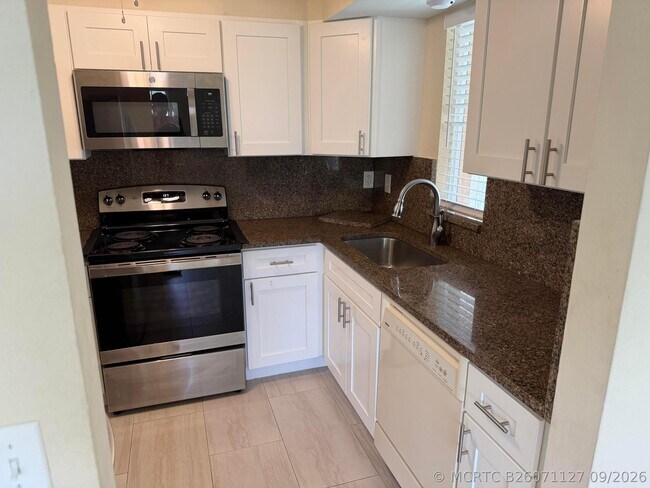 Photo - 1512 SE Royal Green Cir Unit 203