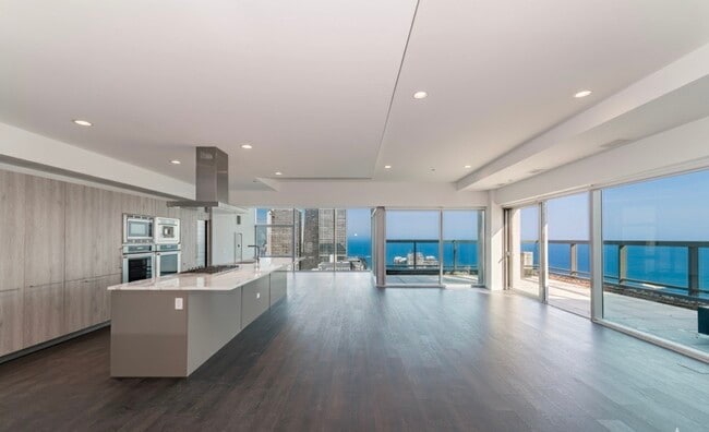 Photo - 220 E Illinois St Unit PH-5202