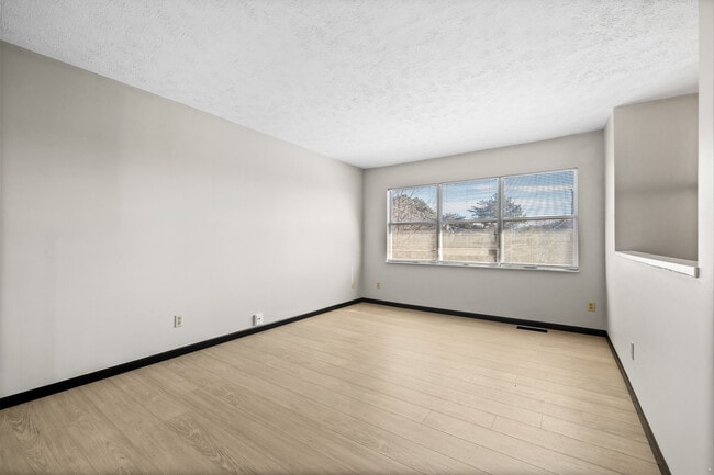 Photo - 3433 Ben Alder Ln