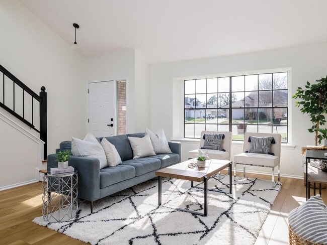 Photo - 1805 White Oak Cove