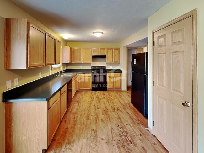 Photo - 2395 Featherwood Dr