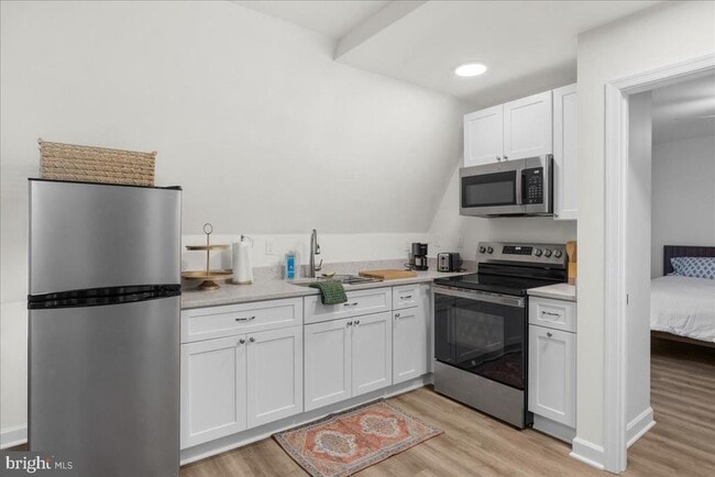 Photo - 380 Broadview Ave Unit 2