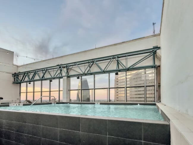 Photo - 1555 Elm St Unit ID1335756P