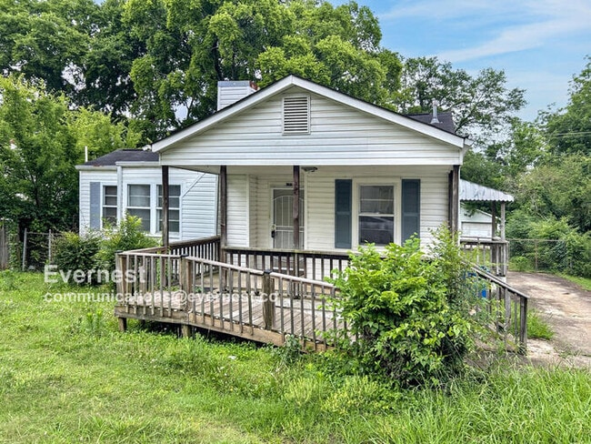Photo - 122 Woodward Rd House