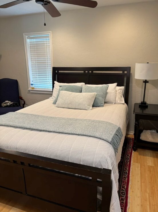 Photo - 1015 NE Mustang Dr