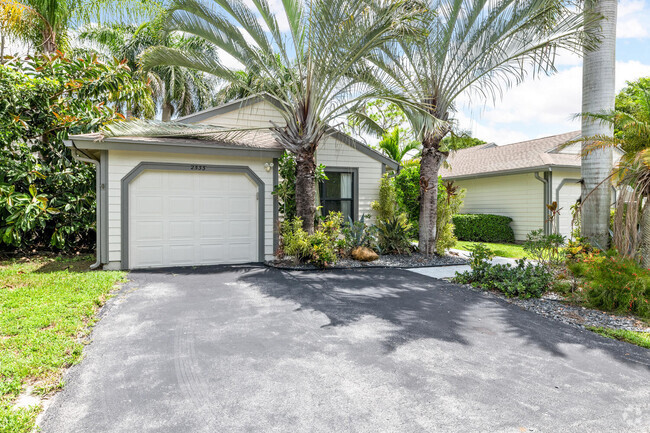 Building Photo - 2533 Bedford Mews Dr Rental