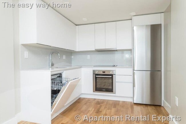 Photo - 334 Harvard St Unit #H7