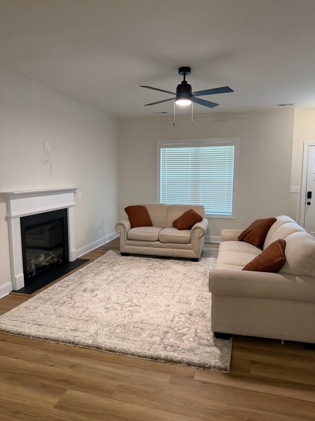 Sala de estar - 765 Union St