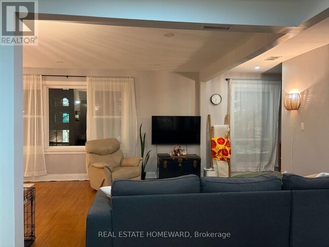 Photo - 158 Millwood Rd