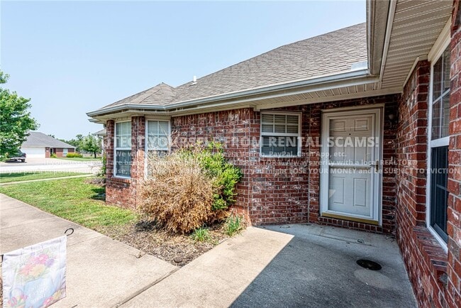 Photo - 245 Ravenwood Rd